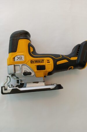 DEWALT 20-Volt MAX XR Cordless Barrel Grip Jigsaw (Tool-Only)